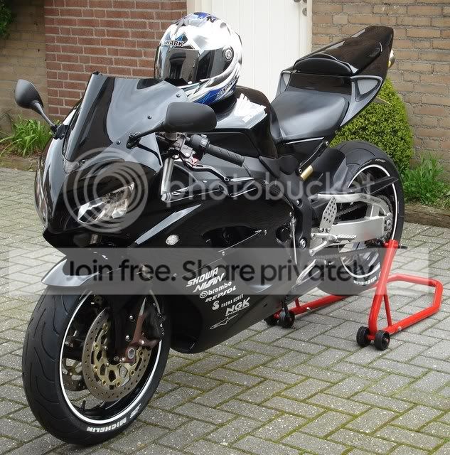 Blade001.jpg