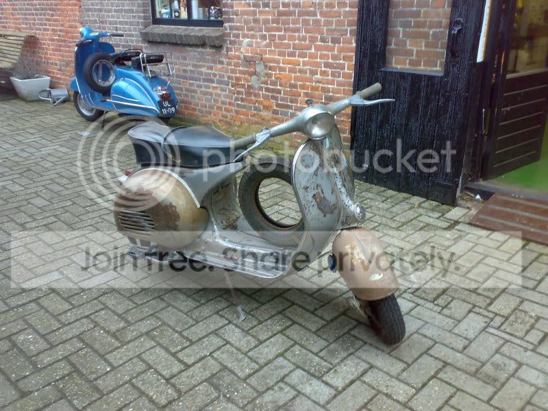 LaurensVespa25.jpg