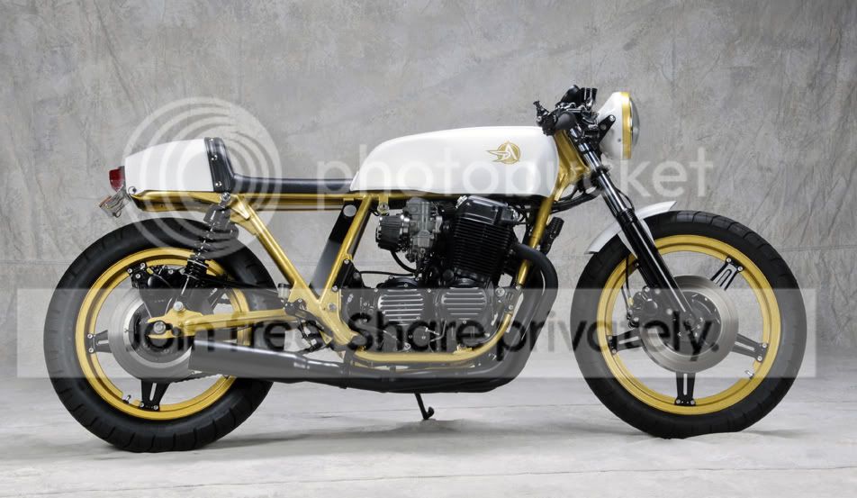 cb750rigthside1.jpg